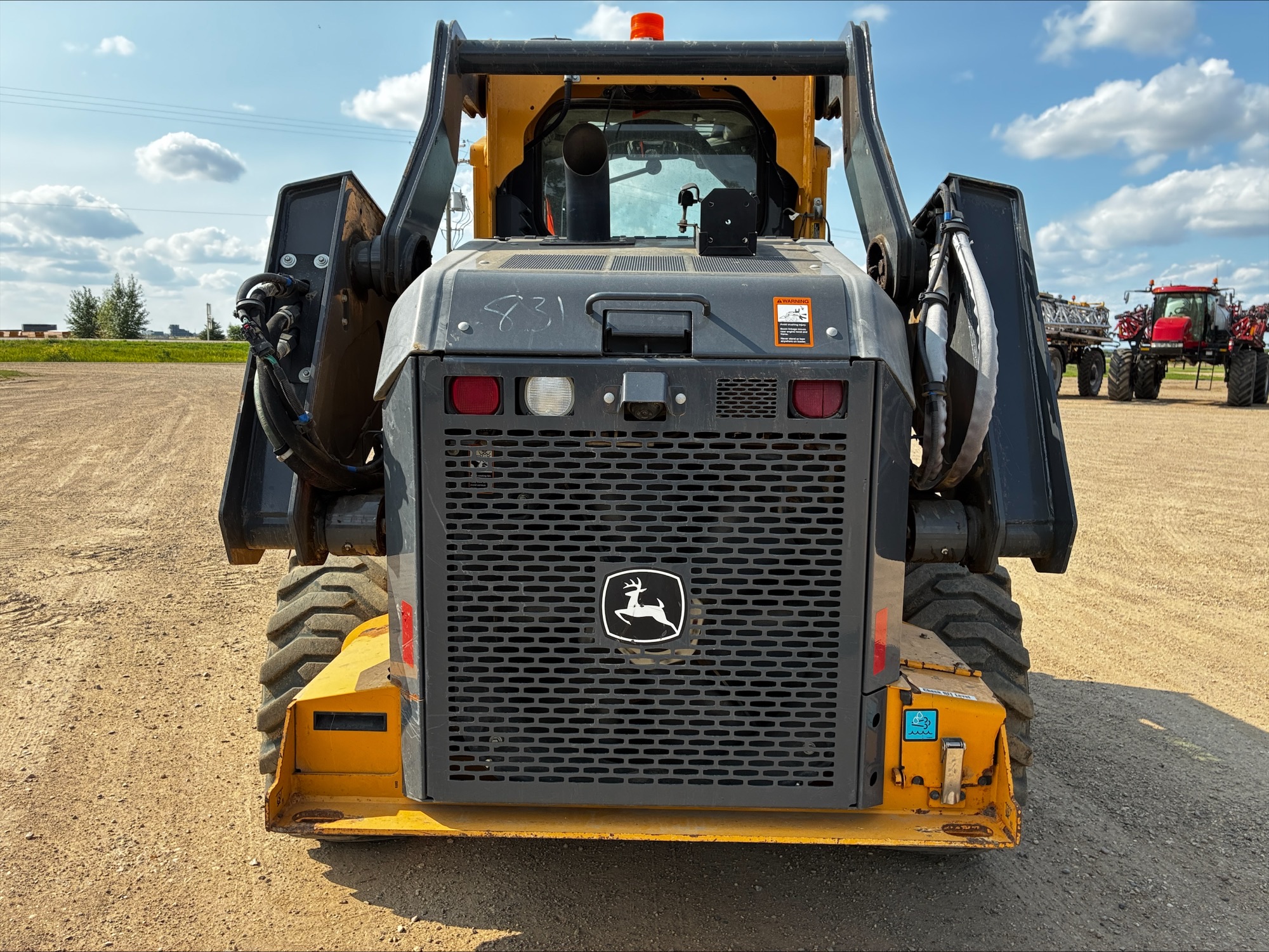 2022 John Deere 330G