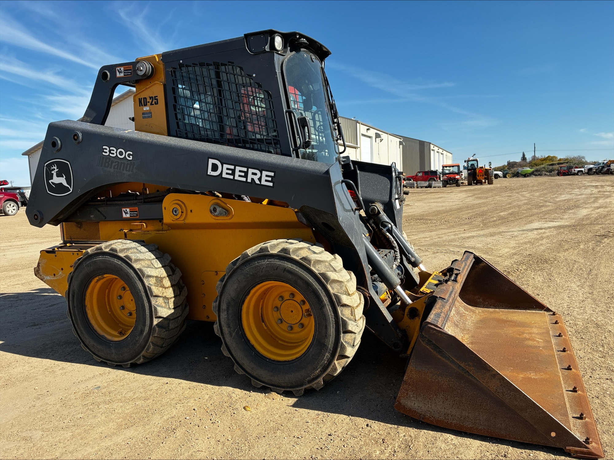 2022 John Deere 330G