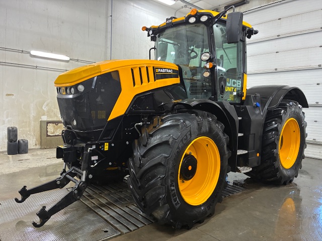 2022 JCB 8330T4F
