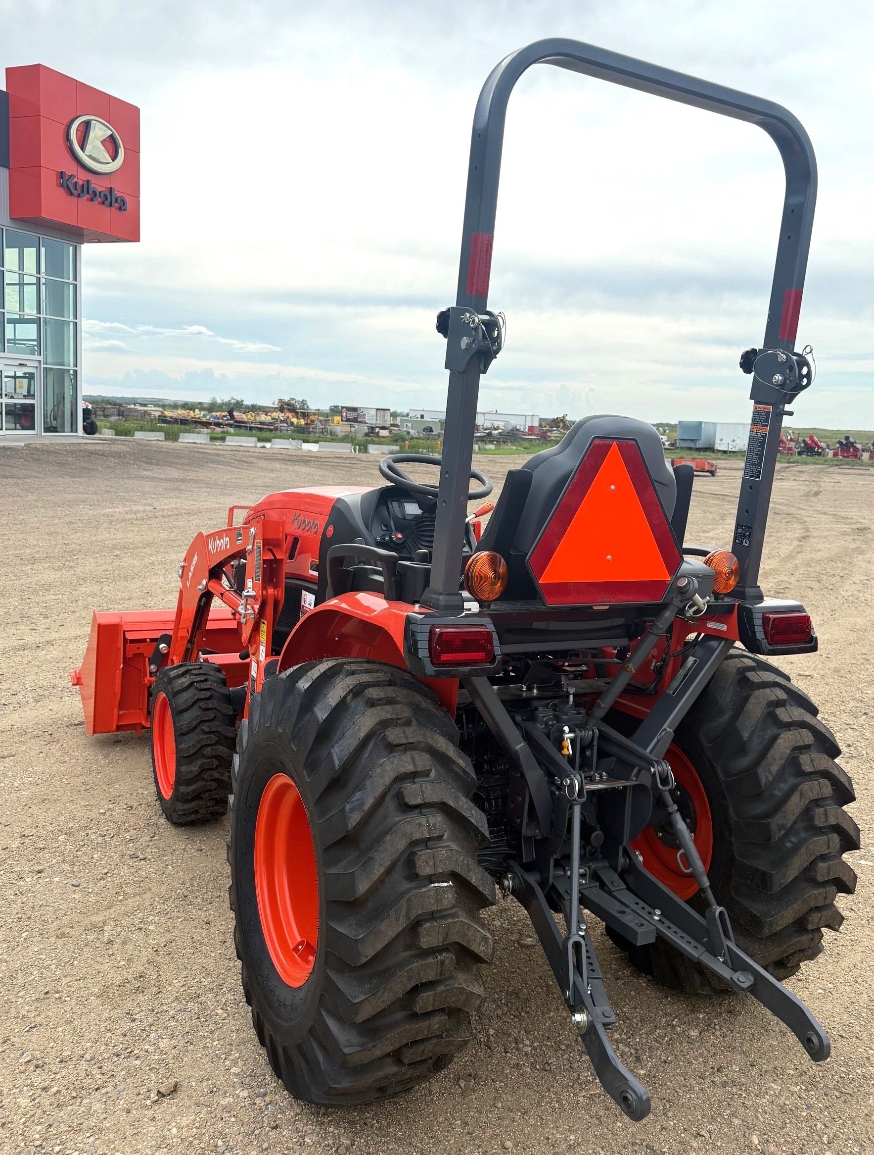 2026 Kubota LX2620HSDCC