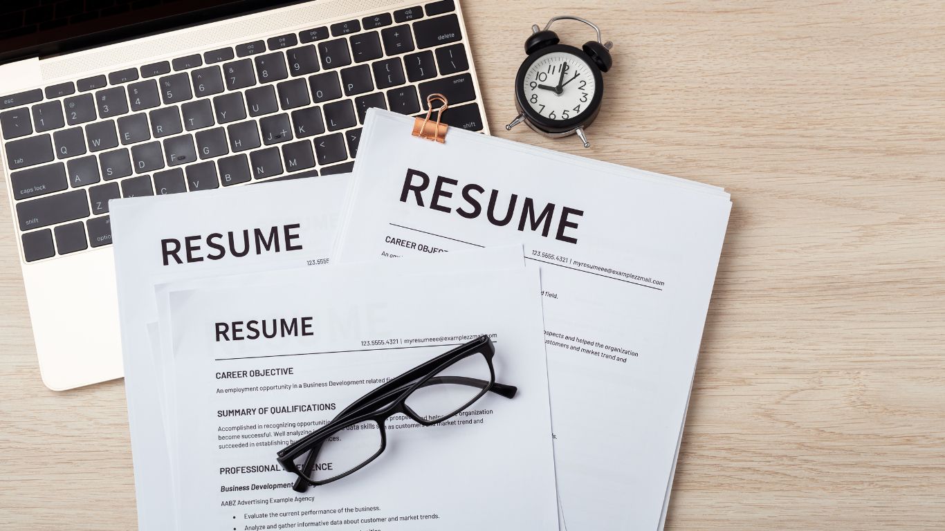 Writing a Canadian-Style Resume That Gets Interviews